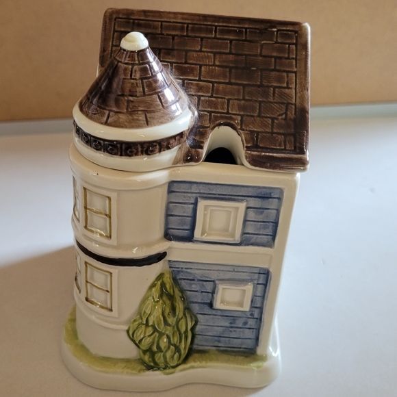 Vintage Otagiri Victorian Row House Cannister 1981 With Lid - Picture 4 of 13